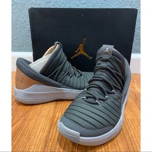 Jordan Flight Luxe GG